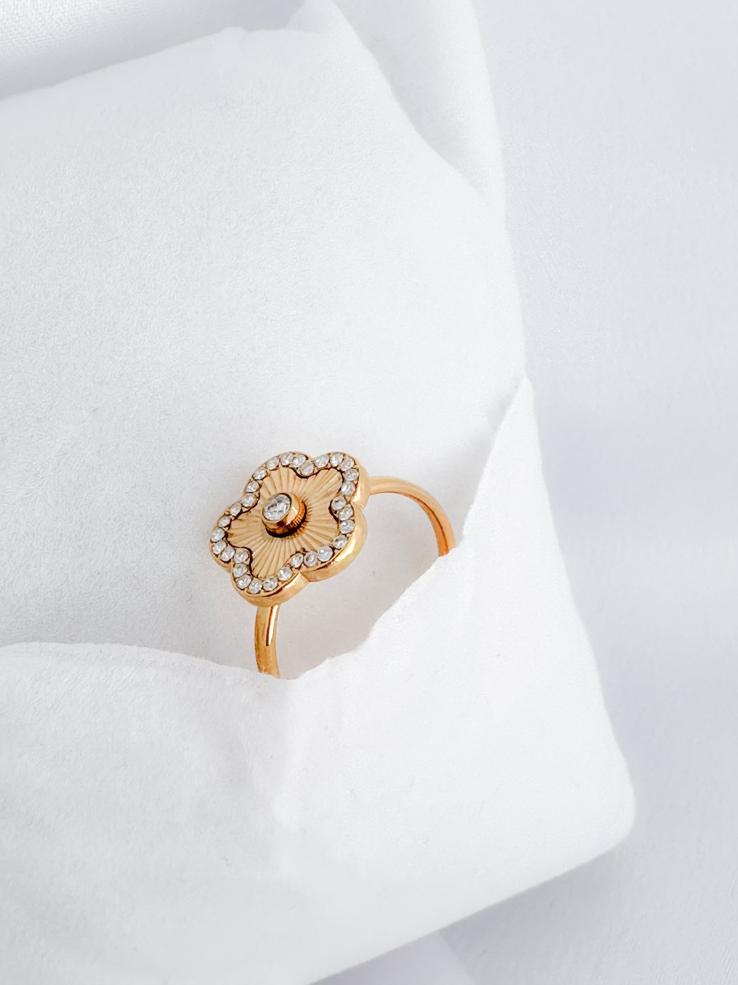 Daisy Ring