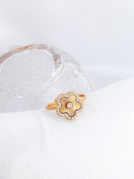 Daisy Ring